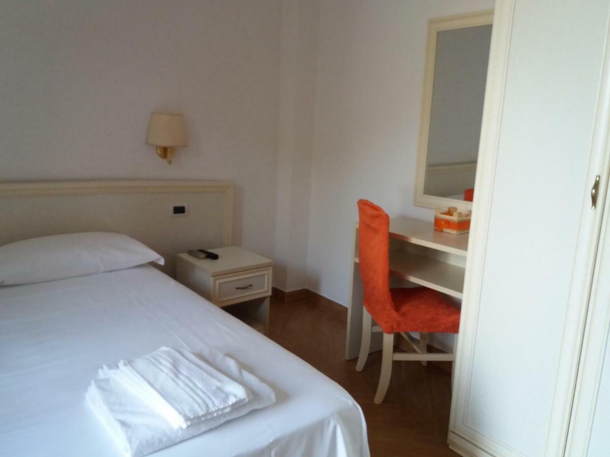 Bed and Breakfast Il Piccolo Nido à Borgo Montenero Extérieur photo